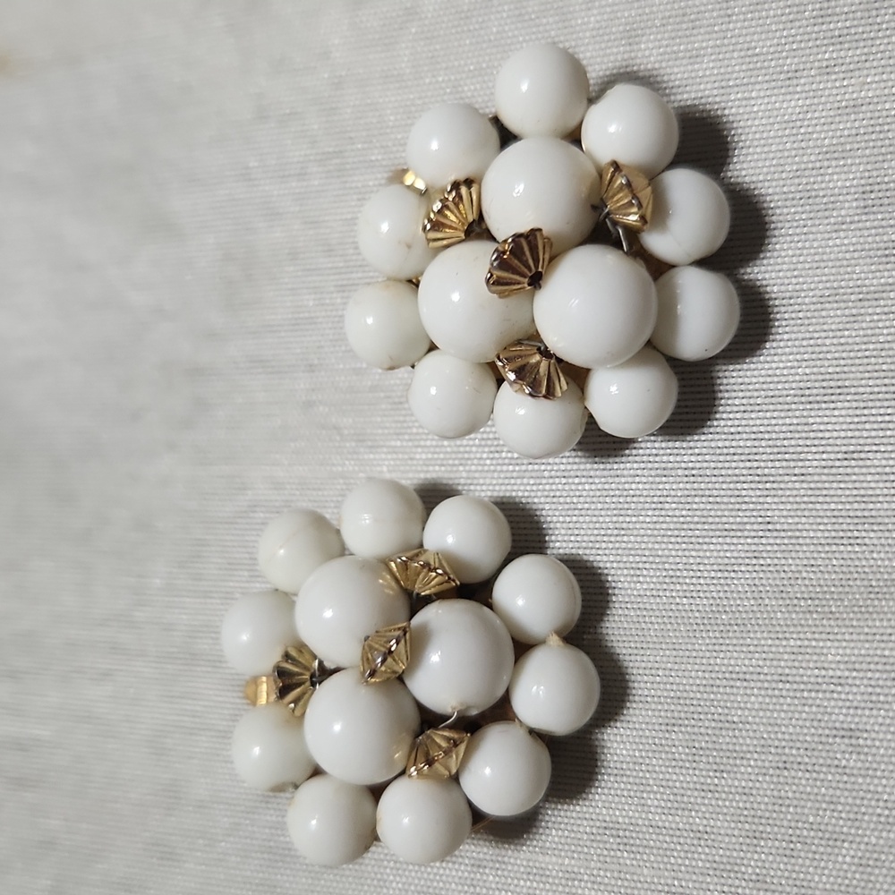 Vintage Milk Glass Clip Earrings